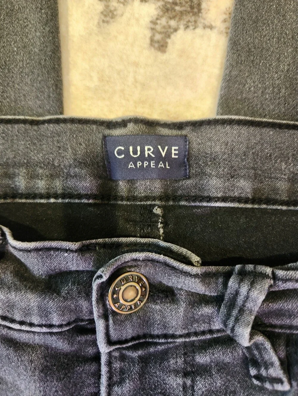 Women's Skinny High-Rise Jeans in Washed Gray